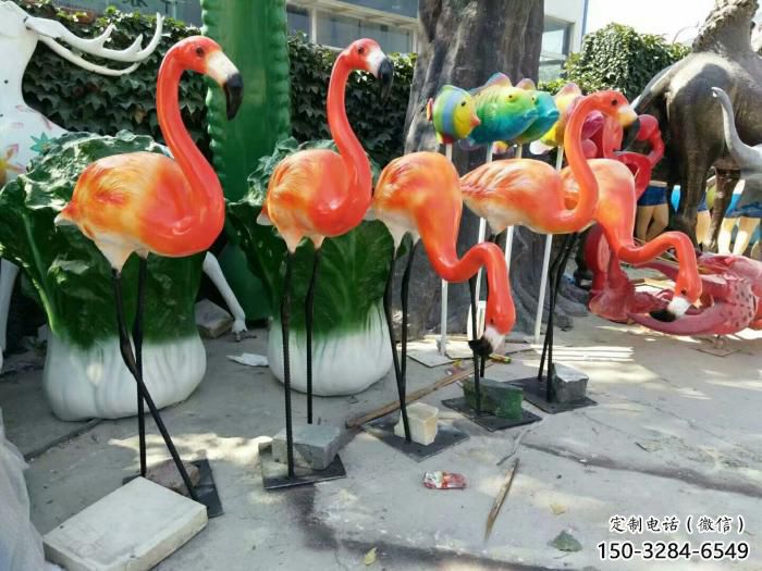 玻璃鋼城市火烈鳥雕塑 風景區(qū)彩繪雕塑 抽象擺件 玻璃鋼城市火烈鳥雕塑 風景區(qū)彩繪雕塑 抽象擺件
