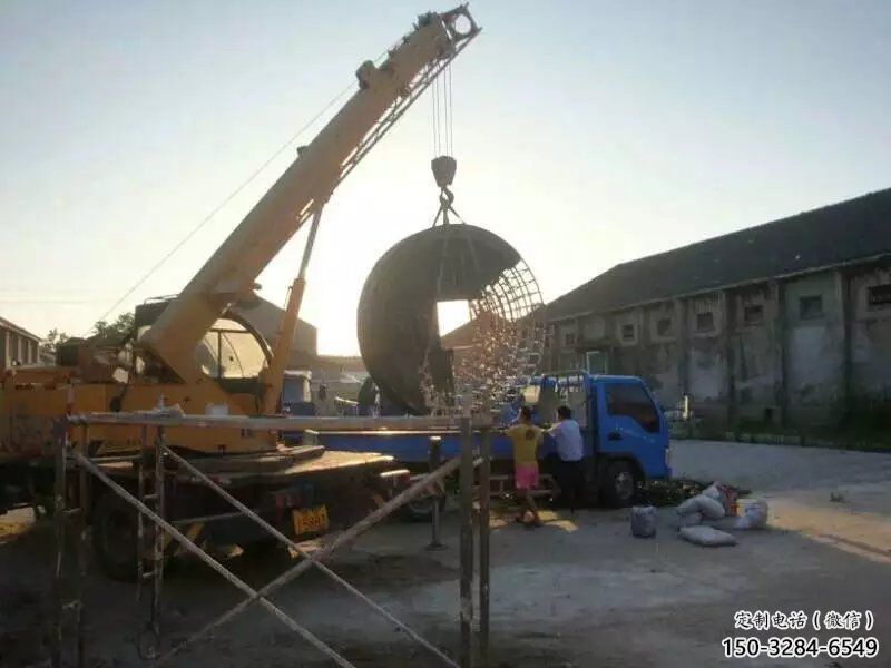 戶外銅錢雕塑，仿古鑄銅雕塑，烤漆工藝