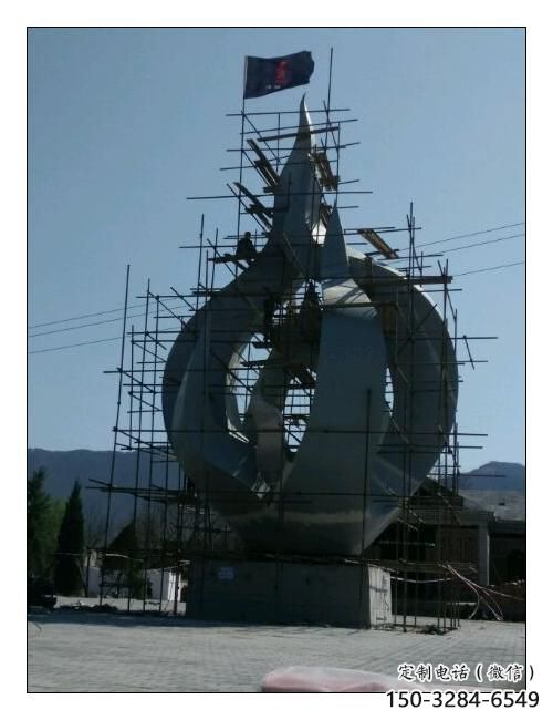 別墅區(qū)火炬雕塑 大型別墅區(qū)擺件 剪影雕塑