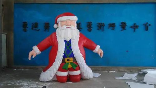 大型圣誕老人雕塑廠家 門口創(chuàng)意雕塑 售樓處小品 大型圣誕老人雕塑廠家 門口創(chuàng)意雕塑 售樓處小品