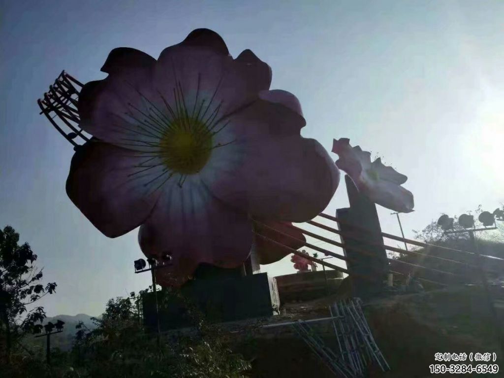 美陳指環(huán)雕塑 異形噴水戒指環(huán)雕塑 酒店標識雕塑 美陳指環(huán)雕塑 異形噴水戒指環(huán)雕塑 酒店標識雕塑