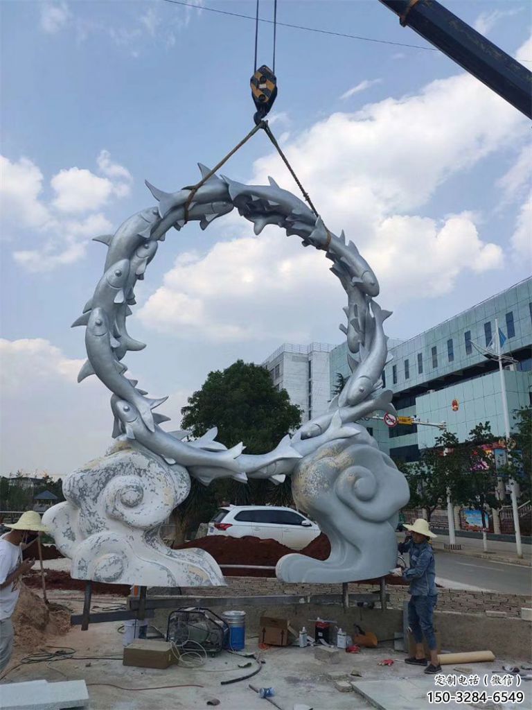 歐式龍舟雕塑廠 抽象希望劃槳雕塑 景觀競(jìng)賽雕塑 歐式龍舟雕塑廠 抽象希望劃槳雕塑 景觀競(jìng)賽雕塑