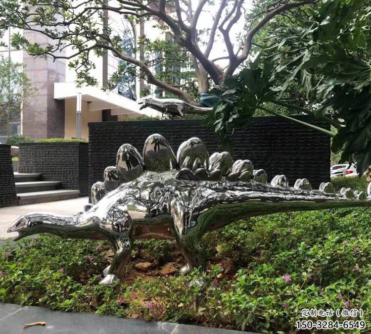 景觀恐龍雕塑廠家，拋光工藝，鏡面恐龍雕塑承接