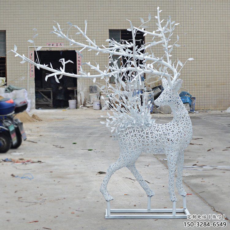 鏤空梅花鹿雕塑標(biāo)準(zhǔn)，彩鋼制作，鏤空工藝動物雕塑優(yōu)價