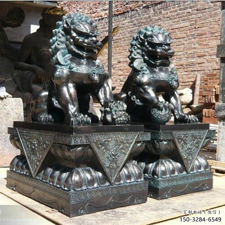 青銅獅子雕塑供應,城區小品,戶外蹲獅雕塑制造商 青銅獅子雕塑供應,城區小品,戶外蹲獅雕塑制造商
