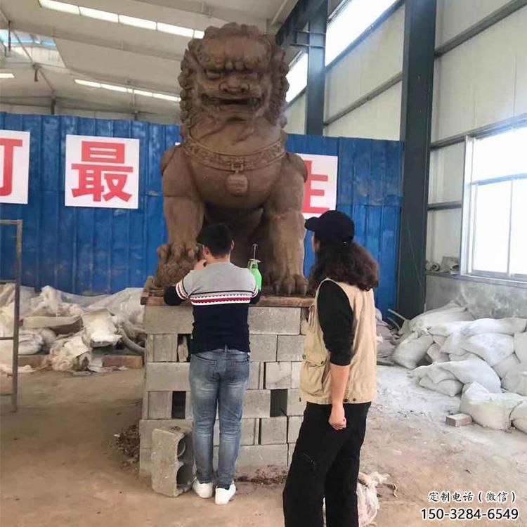 制造獅子雕塑專供，地標擺件，蹲獅雕塑磨具