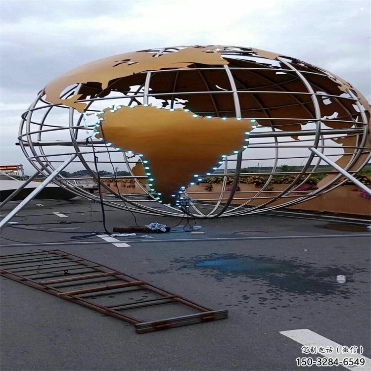地球儀雕塑展品，景觀概念，鏤空鏡面地球儀雕塑優(yōu)選