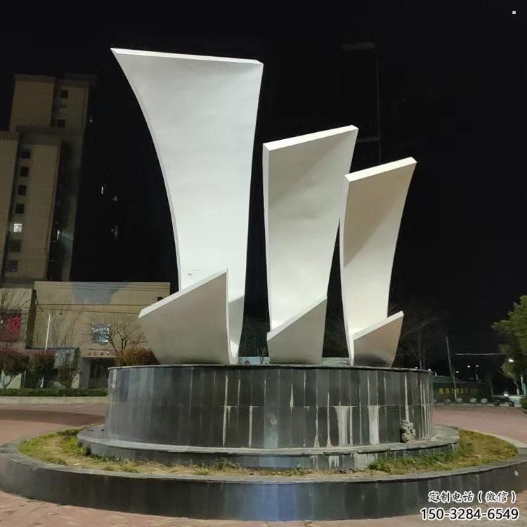 公園帆船雕塑，噴砂發(fā)光雕塑，鍛造工藝