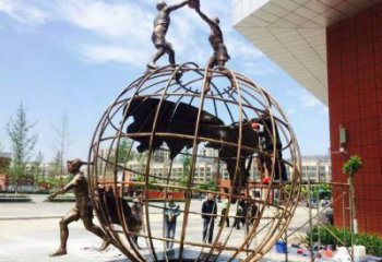 地球儀雕塑供應(yīng)，地標(biāo)擺件，地球儀人物雕塑制造廠(chǎng)家