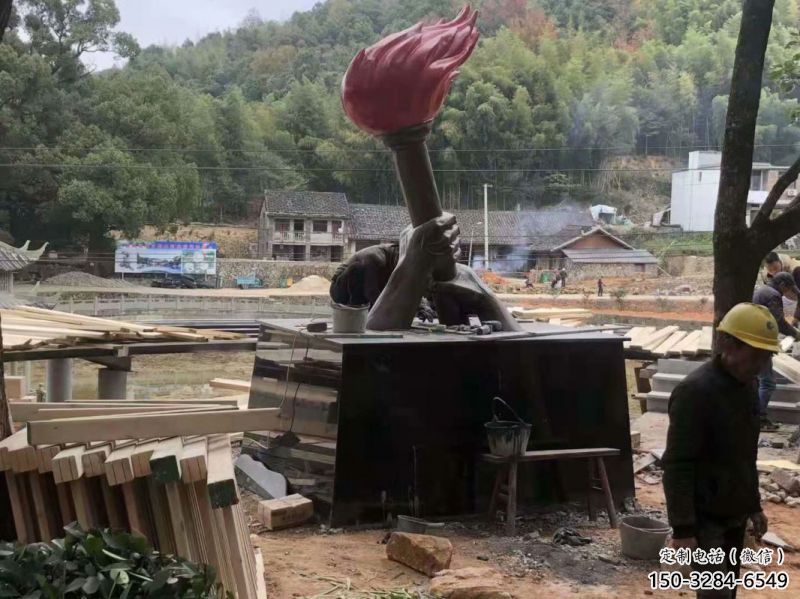 火把雕塑點擊，城區(qū)小品，不銹鋼火把雕塑承接