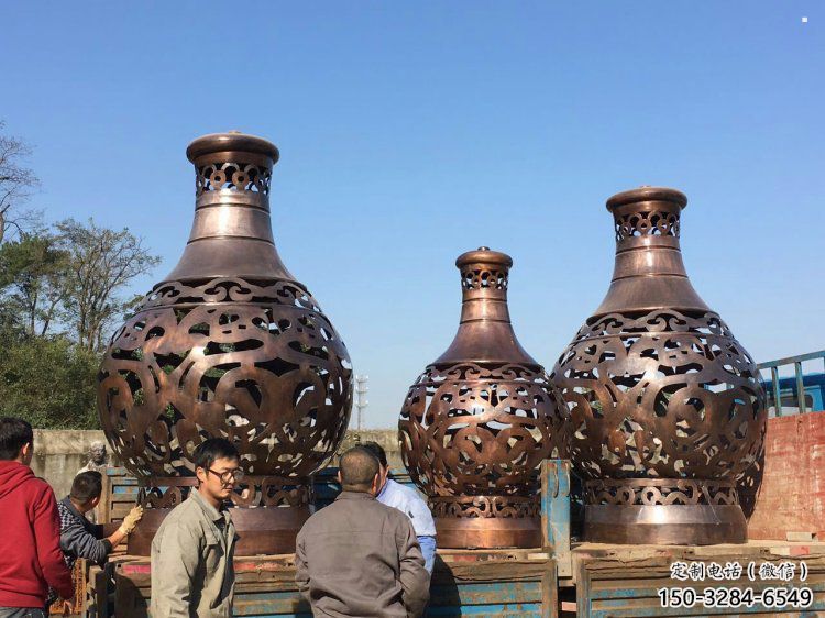 銅花瓶雕塑精選,戶外雕塑,景觀銅花瓶雕塑優(yōu)價 銅花瓶雕塑精選,戶外雕塑,景觀銅花瓶雕塑優(yōu)價