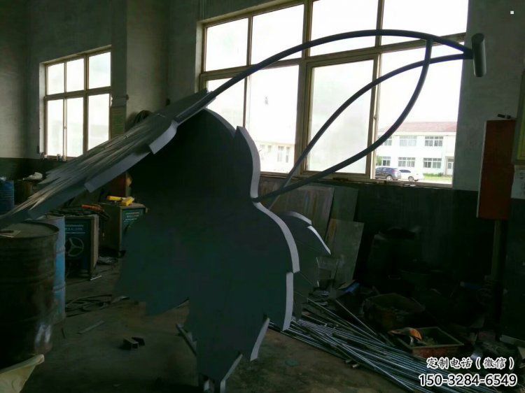 楓葉雕塑承接,歐式風(fēng)格,不銹鋼楓葉雕塑精選 楓葉雕塑承接,歐式風(fēng)格,不銹鋼楓葉雕塑精選