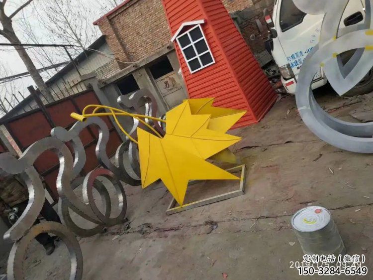 楓葉雕塑通用,街景小品,烤漆楓葉雕塑制造廠(chǎng)家 楓葉雕塑通用,街景小品,烤漆楓葉雕塑制造廠(chǎng)家