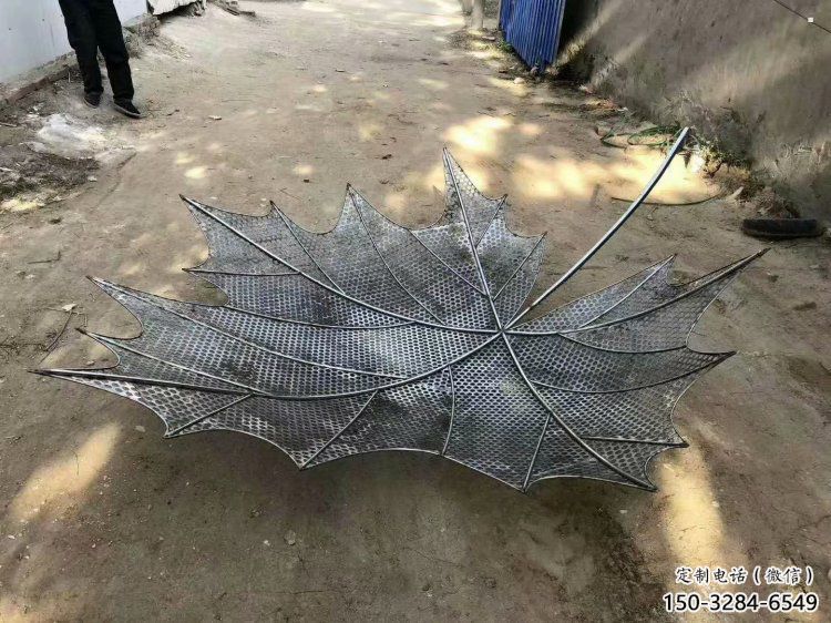 鏤空樹葉雕塑生產(chǎn)商,城市雕塑,鐵藝樹葉雕塑制造廠家 鏤空樹葉雕塑生產(chǎn)商,城市雕塑,鐵藝樹葉雕塑制造廠家