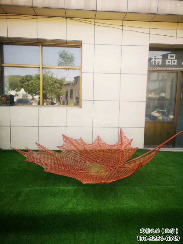 鏤空樹葉雕塑制造，藝術擺件，鐵藝樹葉雕塑訂做廠家