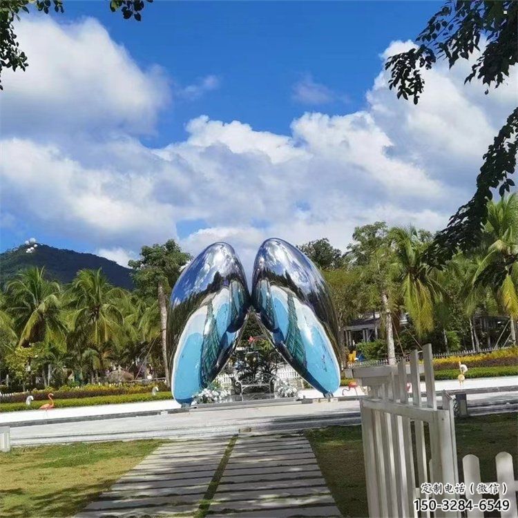 四葉草雕塑廠家，景區(qū)案例，不銹鋼四葉草雕塑常用