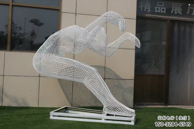 戶外鏤空體育雕塑通用，運動員雕塑，鐵藝人物雕塑供應