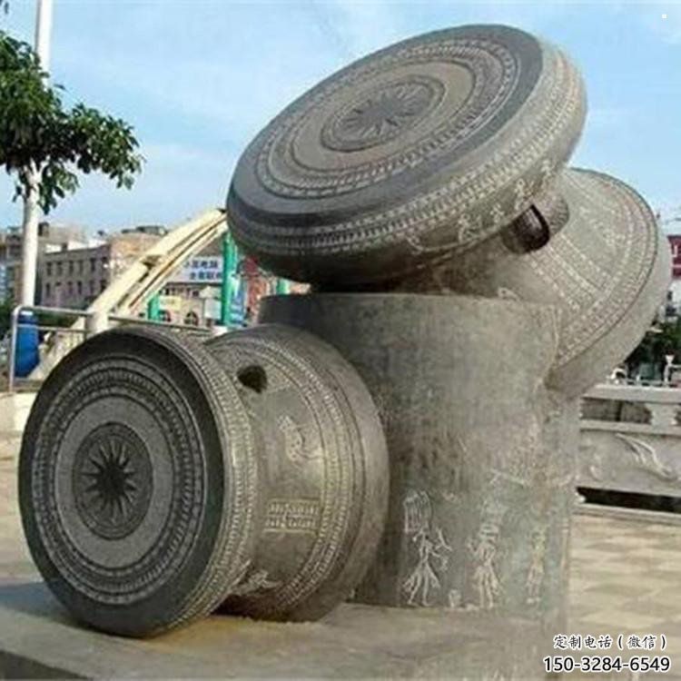 銅鼓雕塑生產(chǎn)商,街頭藝術(shù),藝術(shù)銅鼓雕塑精選 銅鼓雕塑生產(chǎn)商,街頭藝術(shù),藝術(shù)銅鼓雕塑精選