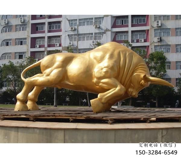 牡丹江風景區(qū)開荒牛雕塑