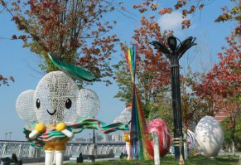 常州戶外鏤空卡通雕塑供應，花園小品，鐵藝卡通雕塑展品