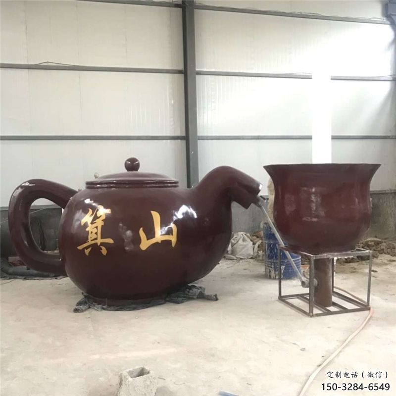 南昌商業(yè)街酒壺雕塑