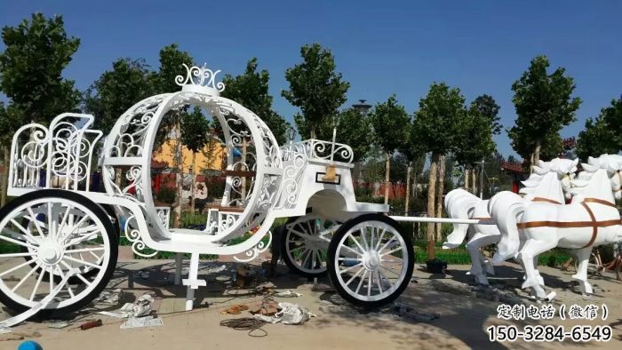 興安盟廣場(chǎng)馬車雕塑 興安盟廣場(chǎng)馬車雕塑