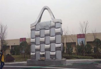 黃南景觀背包雕塑優(yōu)選，陸地?cái)[件，園林不銹鋼背包雕塑供應(yīng)