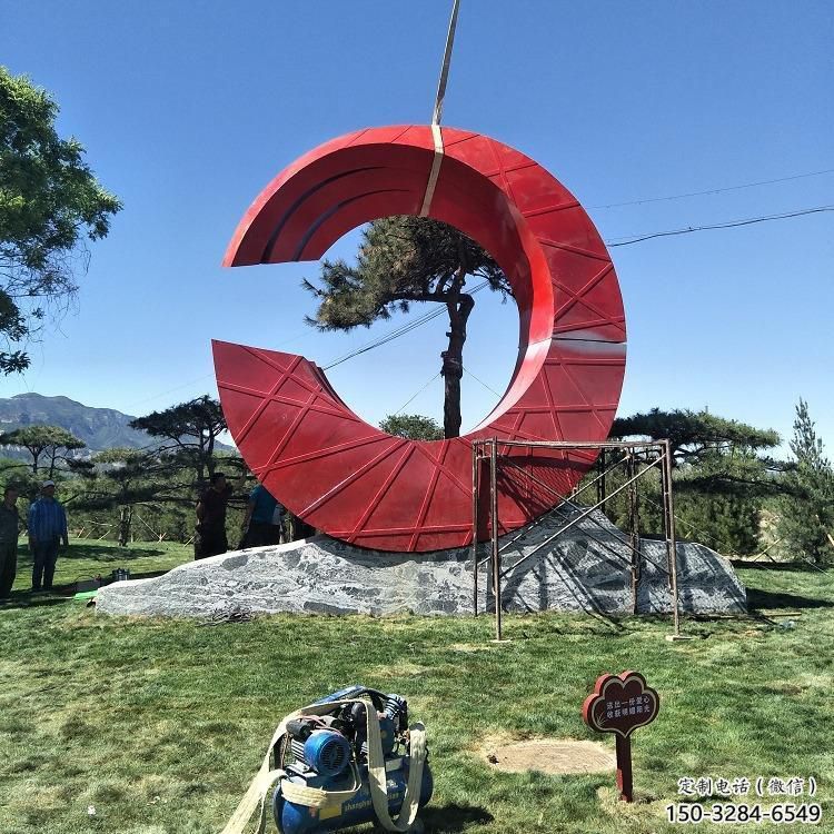 內江草地精神堡壘雕塑