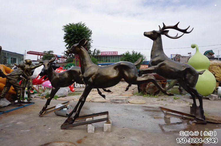 臨滄戶外小鹿批發,動物雕塑,梅花鹿銅雕塑供求 臨滄戶外小鹿批發,動物雕塑,梅花鹿銅雕塑供求